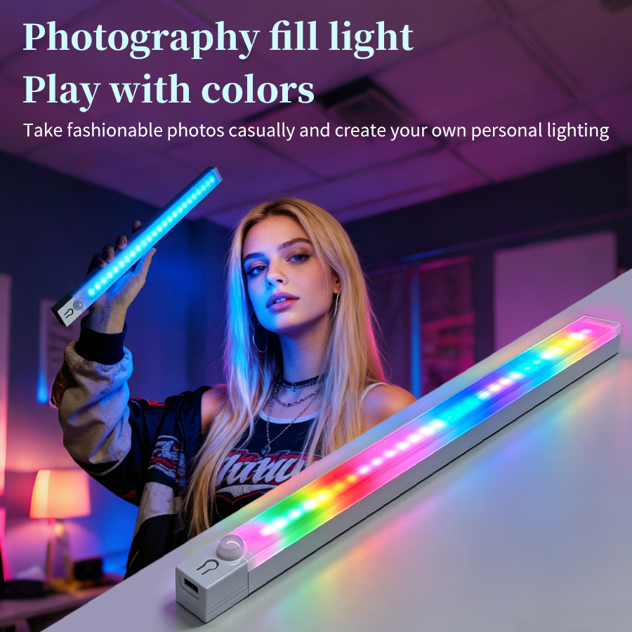Oplaadbare RGB LED-bureaulamp  - Accessories For Your Gaming Room recensie en prijs
